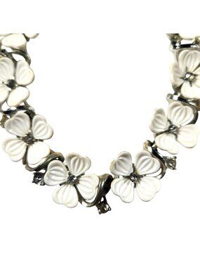 Necklace White Enamel Silver tone floral boho fairy cottagecore womens jewelry